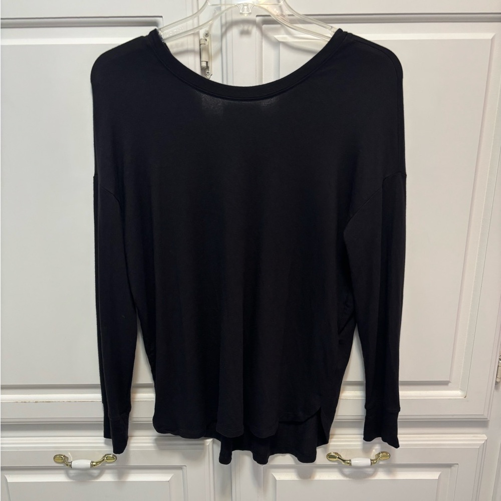 Athleta Long Sleeve Cutout Back Black Top Shirt Women’s Size XL